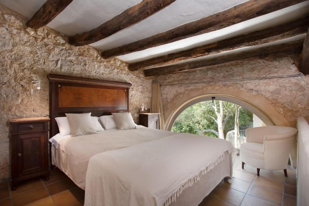 Sitges Hill Retreats-Masia Nur 22 Bedrooms Divided Over 9 Houses For Max 44 Guests Canyelles  Exterior photo