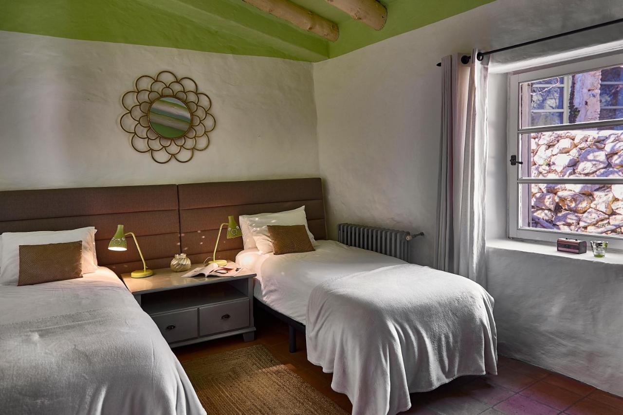 Sitges Hill Retreats-Masia Nur 22 Bedrooms Divided Over 9 Houses For Max 44 Guests Canyelles  Exterior photo
