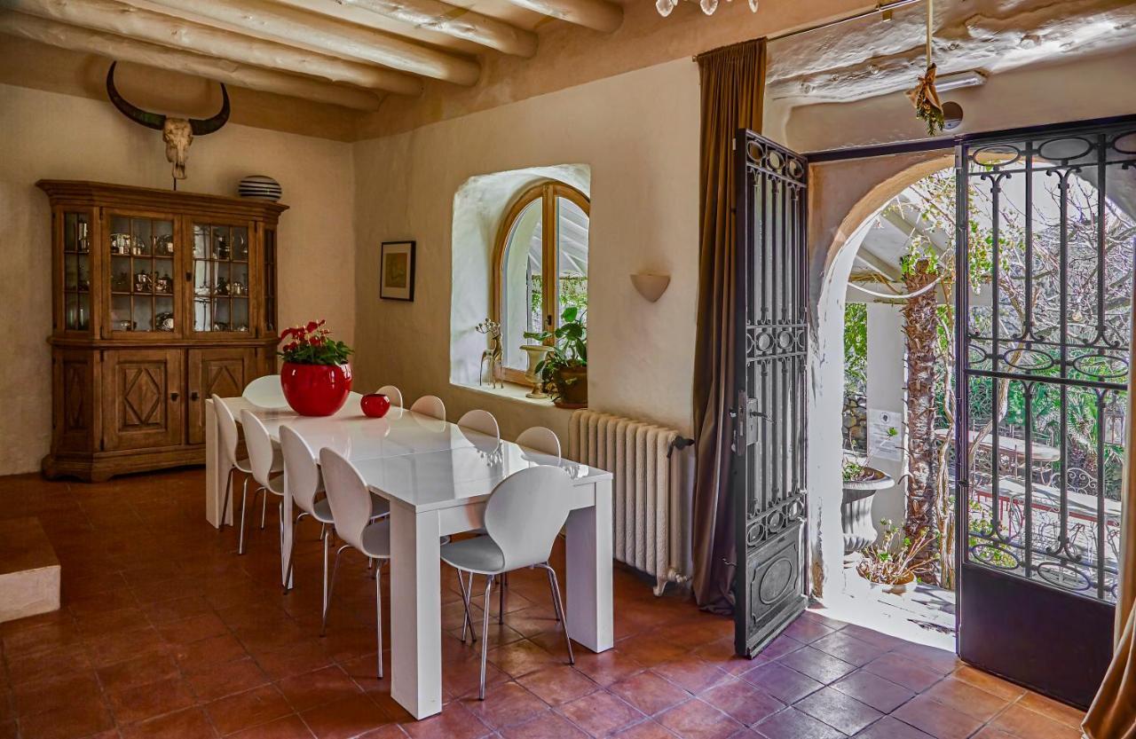 Sitges Hill Retreats-Masia Nur 22 Bedrooms Divided Over 9 Houses For Max 44 Guests Canyelles  Exterior photo