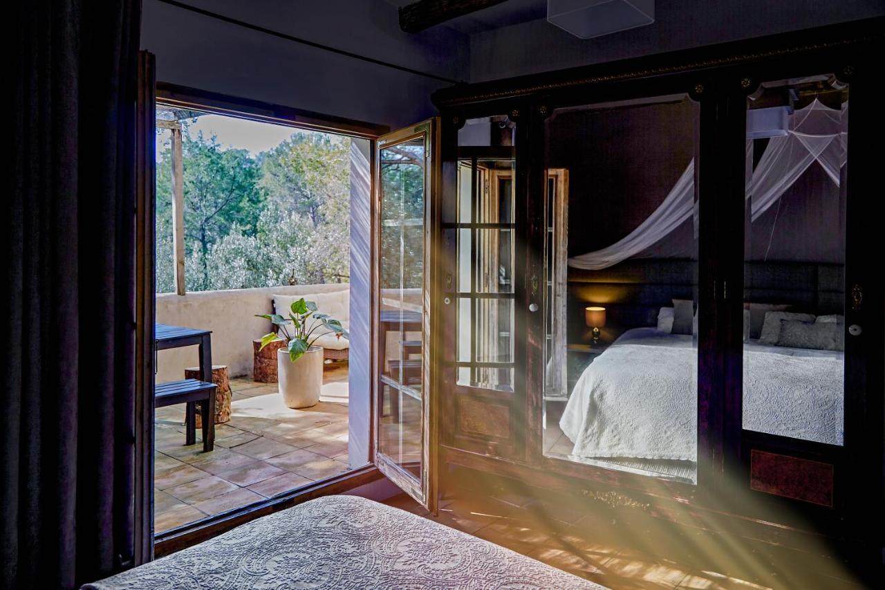 Sitges Hill Retreats-Masia Nur 22 Bedrooms Divided Over 9 Houses For Max 44 Guests Canyelles  Exterior photo
