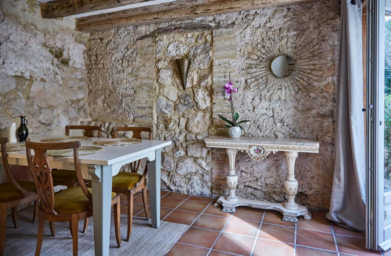 Sitges Hill Retreats-Masia Nur 22 Bedrooms Divided Over 9 Houses For Max 44 Guests Canyelles  Exterior photo