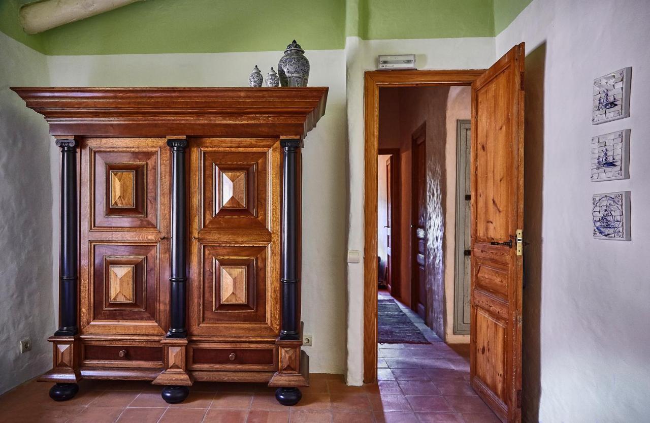 Sitges Hill Retreats-Masia Nur 22 Bedrooms Divided Over 9 Houses For Max 44 Guests Canyelles  Exterior photo