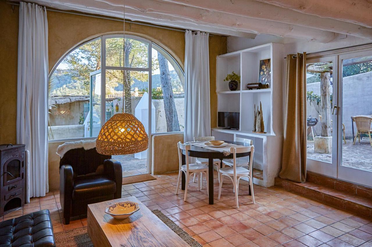 Sitges Hill Retreats-Masia Nur 22 Bedrooms Divided Over 9 Houses For Max 44 Guests Canyelles  Exterior photo