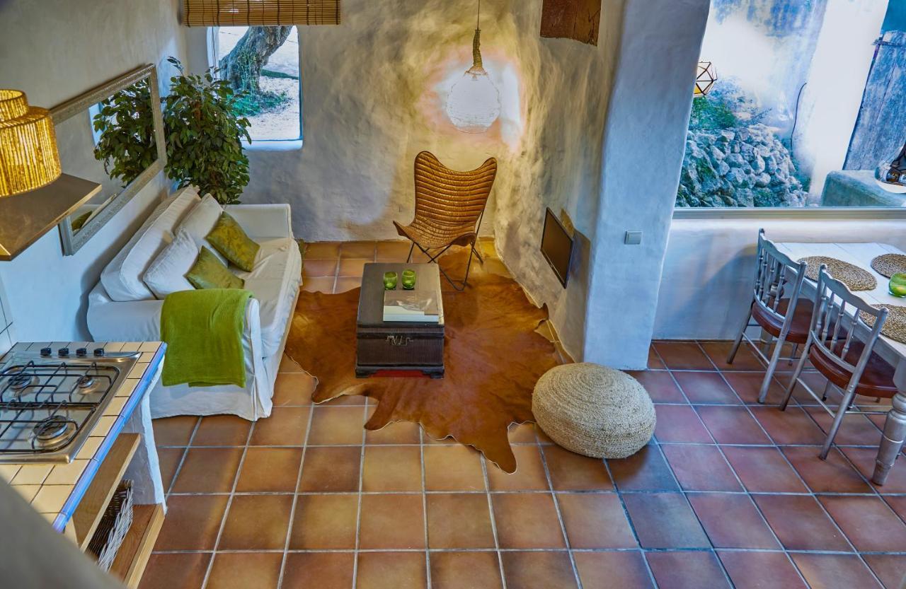 Sitges Hill Retreats-Masia Nur 22 Bedrooms Divided Over 9 Houses For Max 44 Guests Canyelles  Exterior photo
