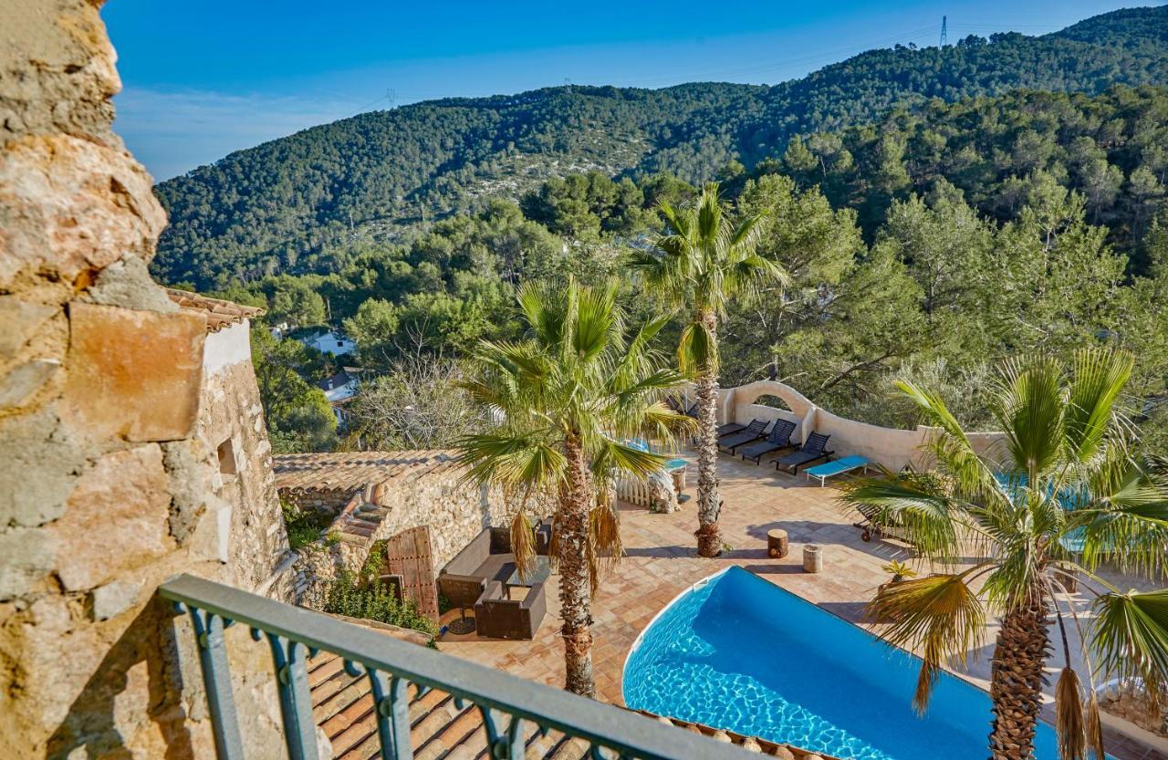 Sitges Hill Retreats-Masia Nur 22 Bedrooms Divided Over 9 Houses For Max 44 Guests Canyelles  Exterior photo