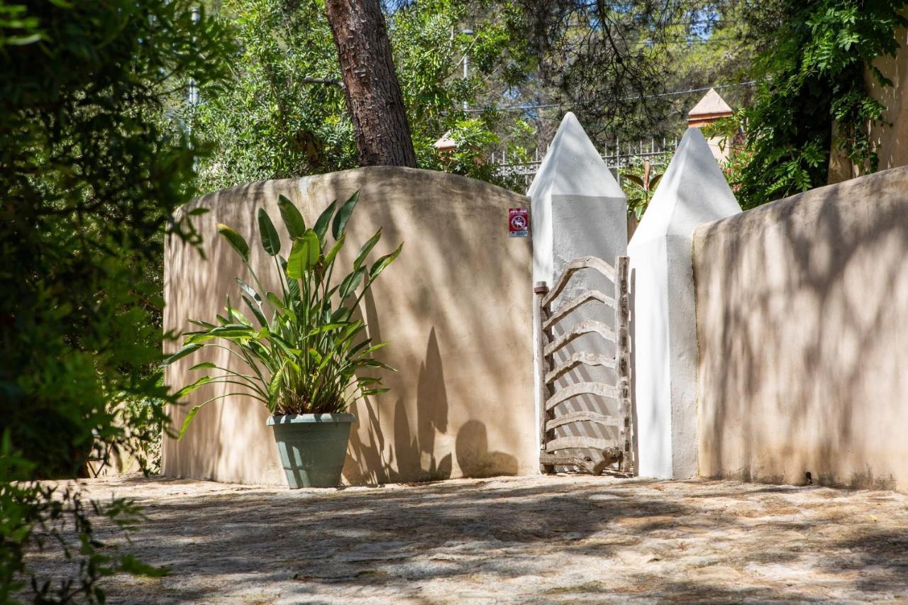 Sitges Hill Retreats-Masia Nur 22 Bedrooms Divided Over 9 Houses For Max 44 Guests Canyelles  Exterior photo