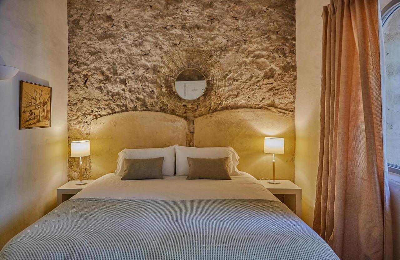 Sitges Hill Retreats-Masia Nur 22 Bedrooms Divided Over 9 Houses For Max 44 Guests Canyelles  Exterior photo