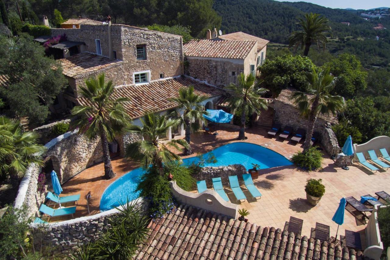Sitges Hill Retreats-Masia Nur 22 Bedrooms Divided Over 9 Houses For Max 44 Guests Canyelles  Exterior photo